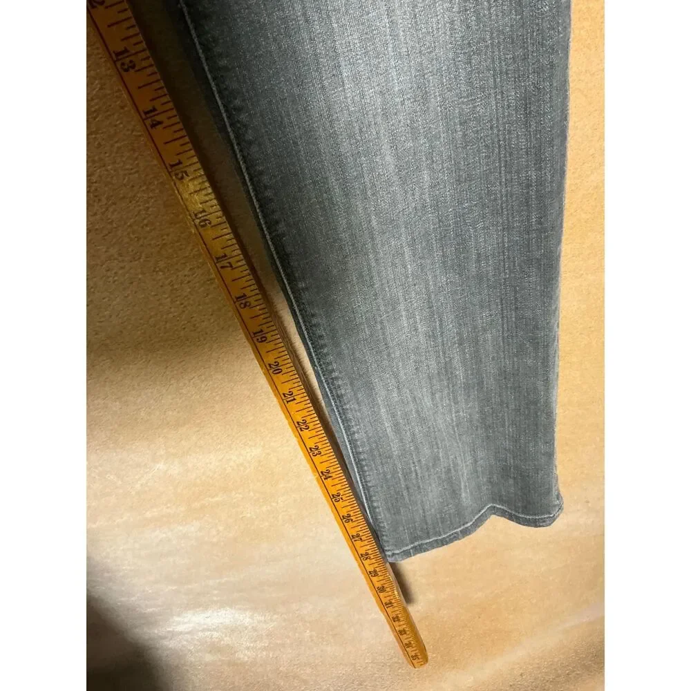 New York Company Gray‎ Wash Straight Leg Jeans Size 16 Cotton Spandex